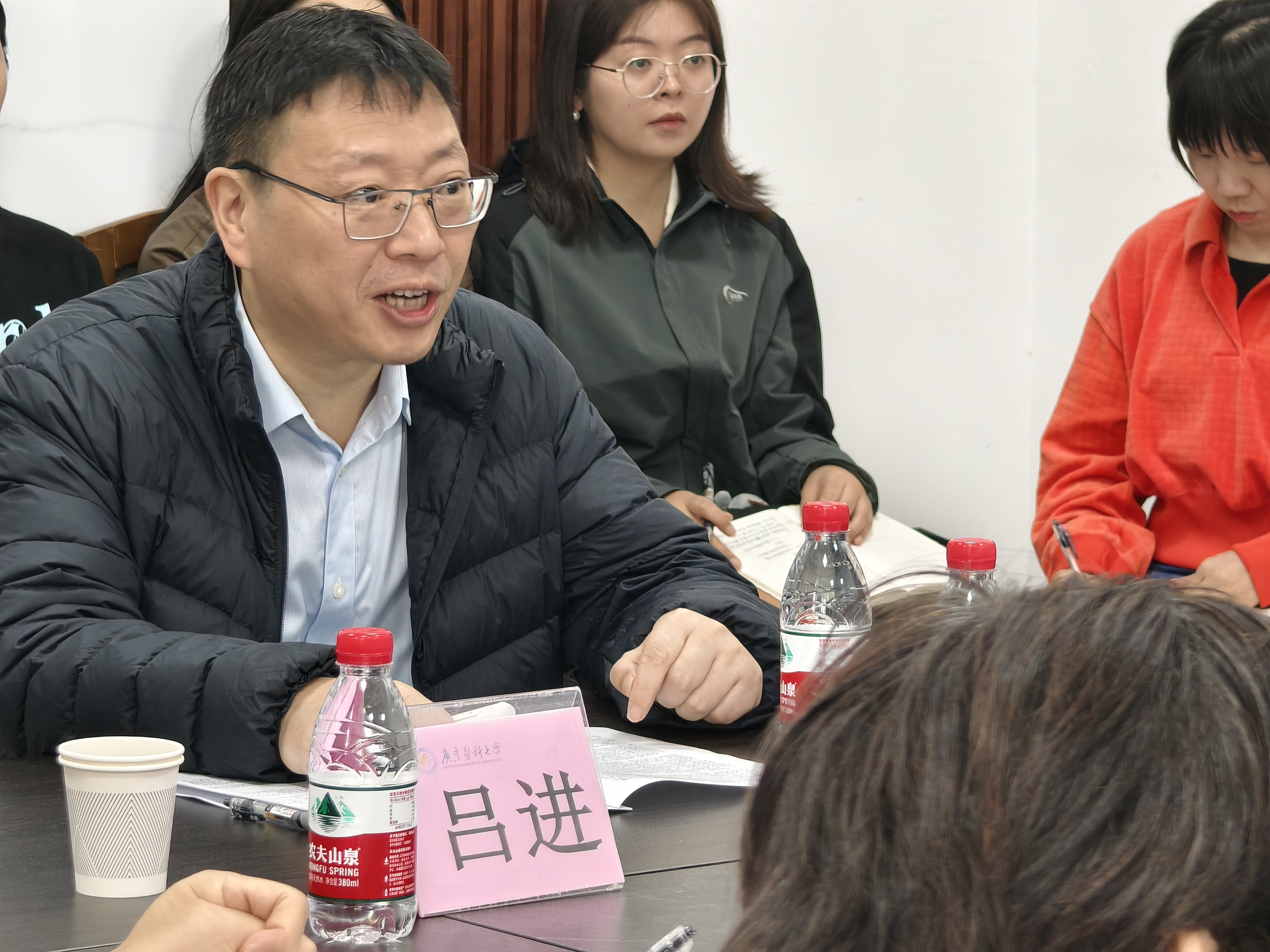 重庆大学吕进教授受邀到我院作学术讲座-马克思主义学院